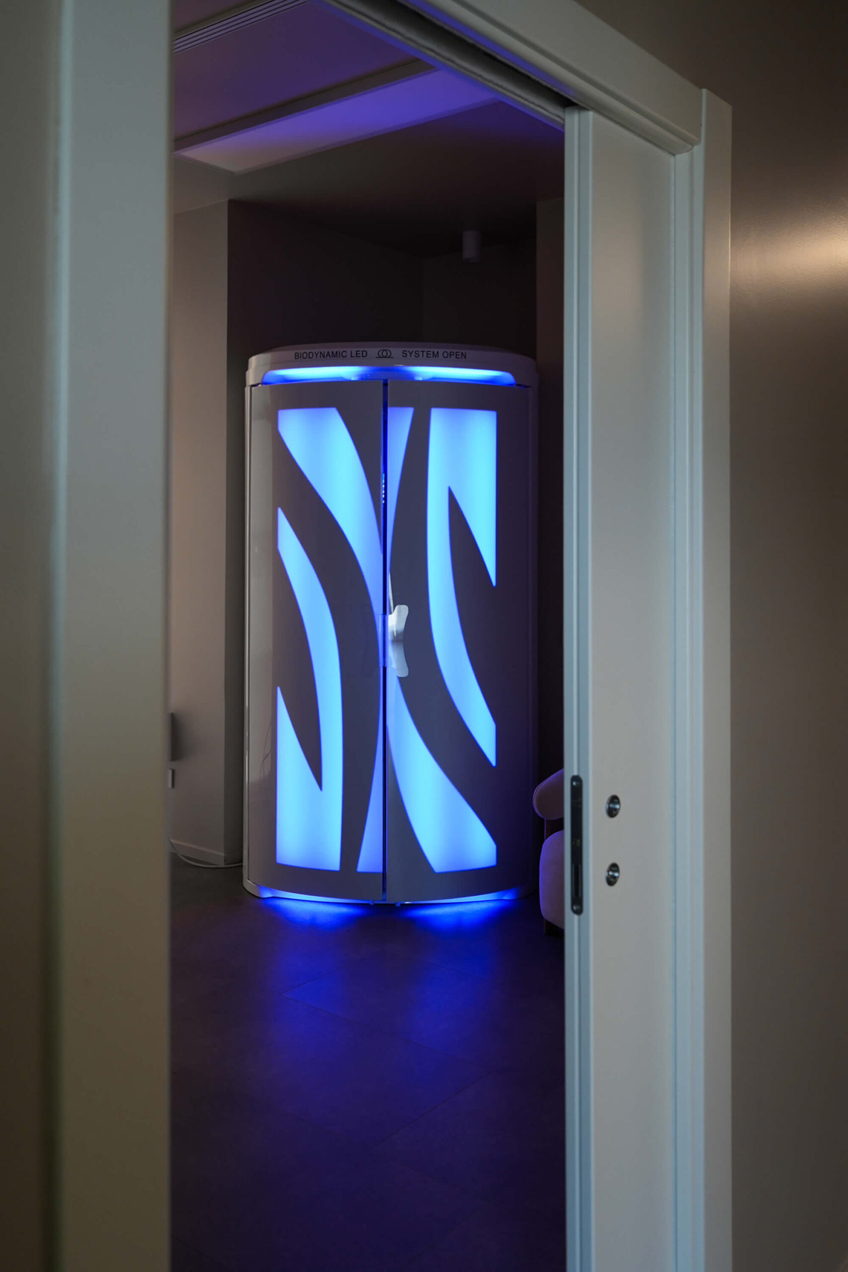 SNY05857